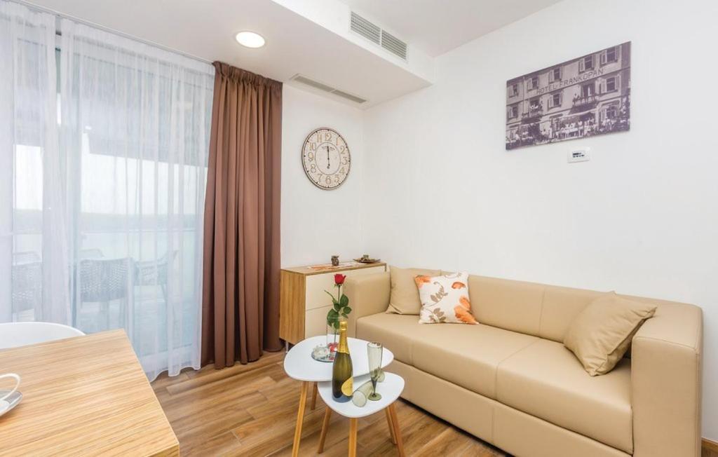 Vila Ponte Punat Luaran gambar
